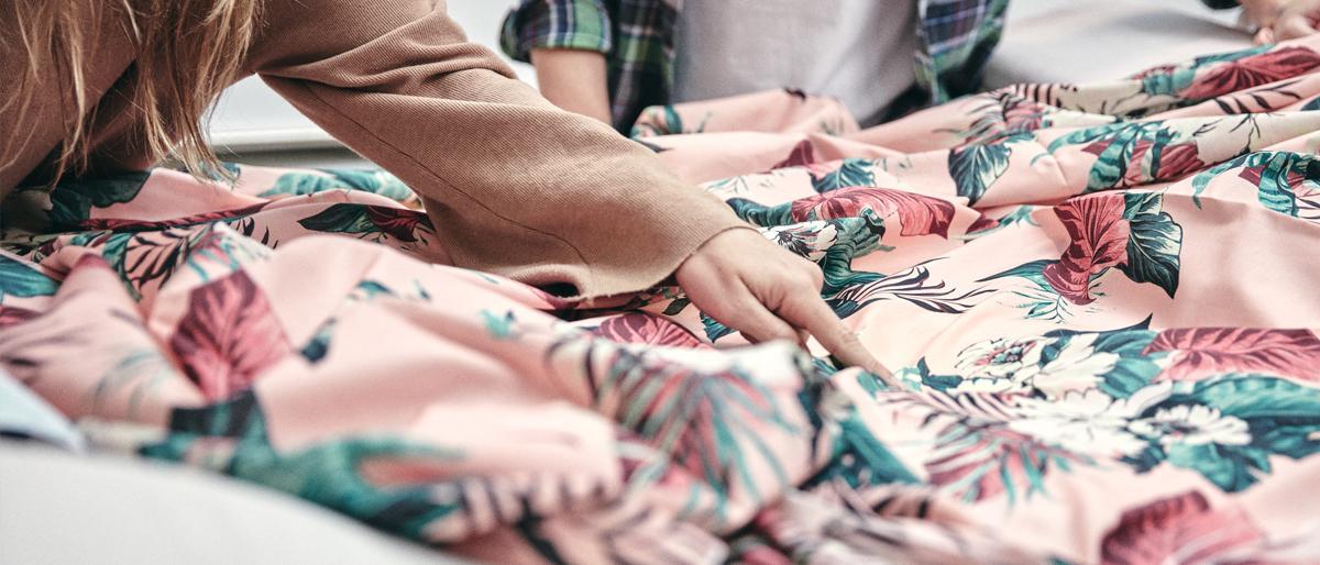 Hands on fabrics - Inditex