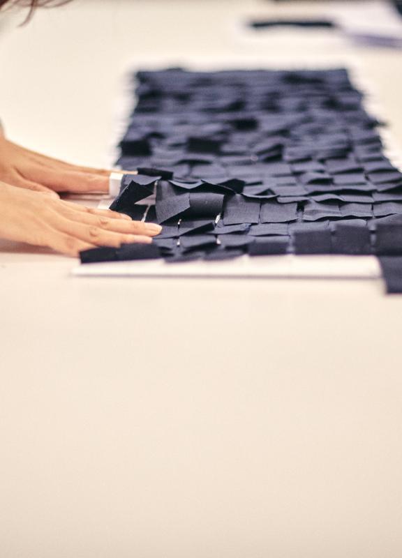 Designer choosing fabrics - Inditex